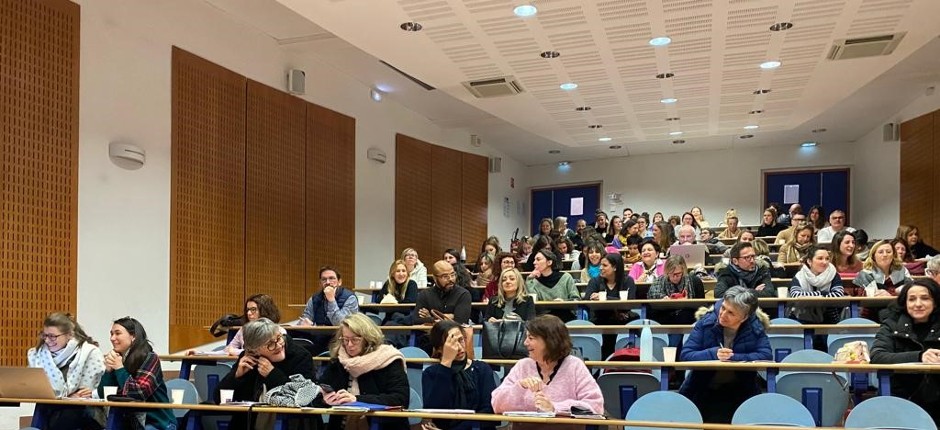 Les professionnels de l&#39;Enfance attentifs au discours de Mme Marie  Marie Douris.